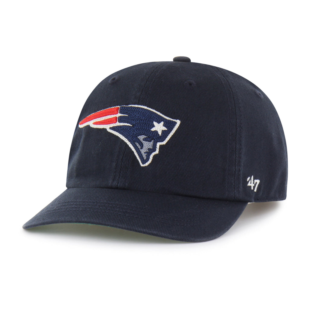 NEW ENGLAND PATRIOTS CHAIN SIDE STITCH '47 CLEAN UP SHORT VISOR